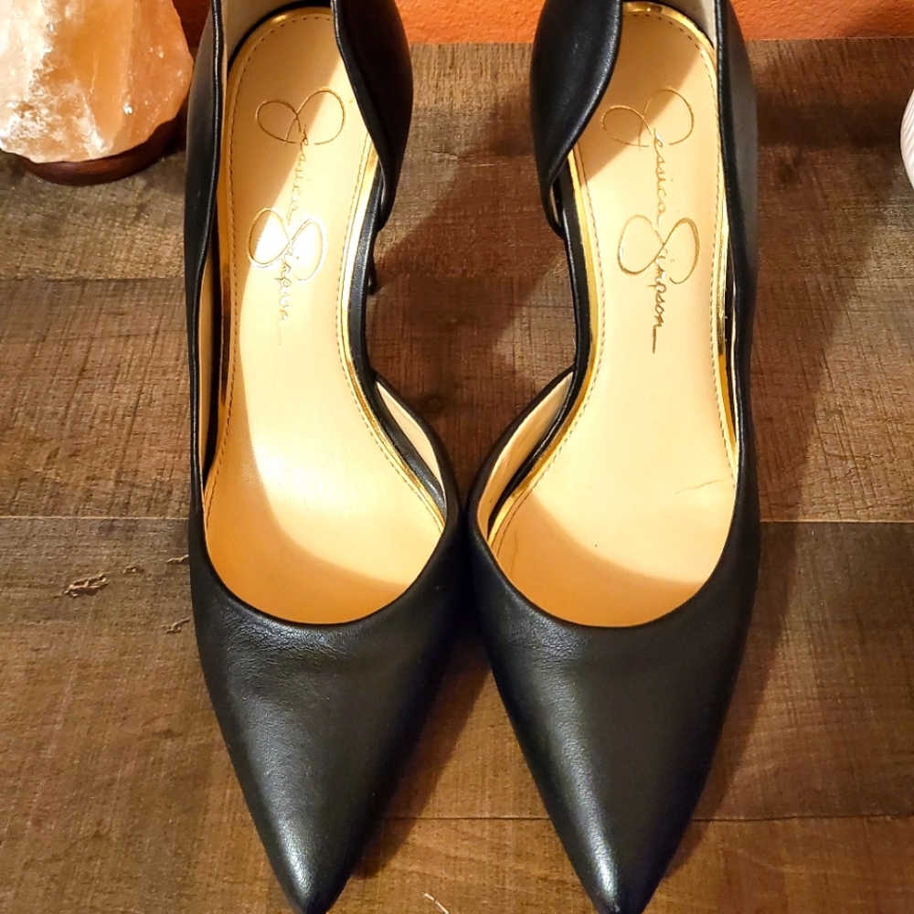 Jessica Simpson Black D'Orsay Pump